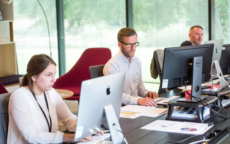 Managed IT team at work after choosing the right MSP